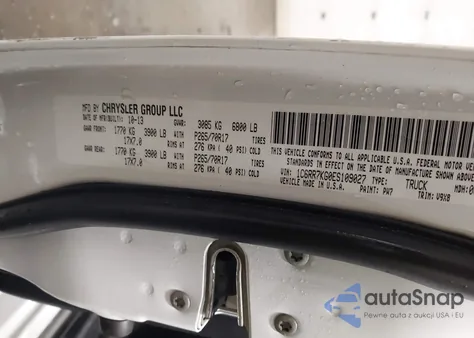 2014 Ram 1500 Tradesman из США, поврежденный, VIN 1C6RR7KG0ES109027